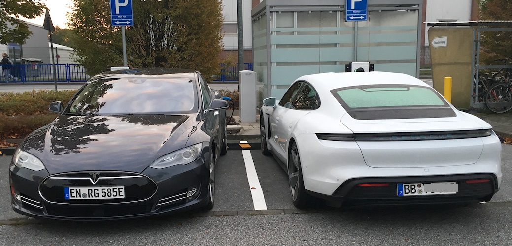 Tesla Model S vs. Porsche Taycan